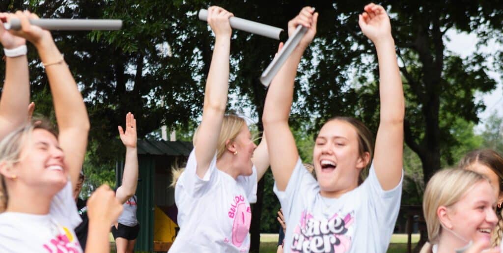 Group bonding activities help employees unwind, promoting relaxation and encouraging collaboration in a fun & engaging setting.